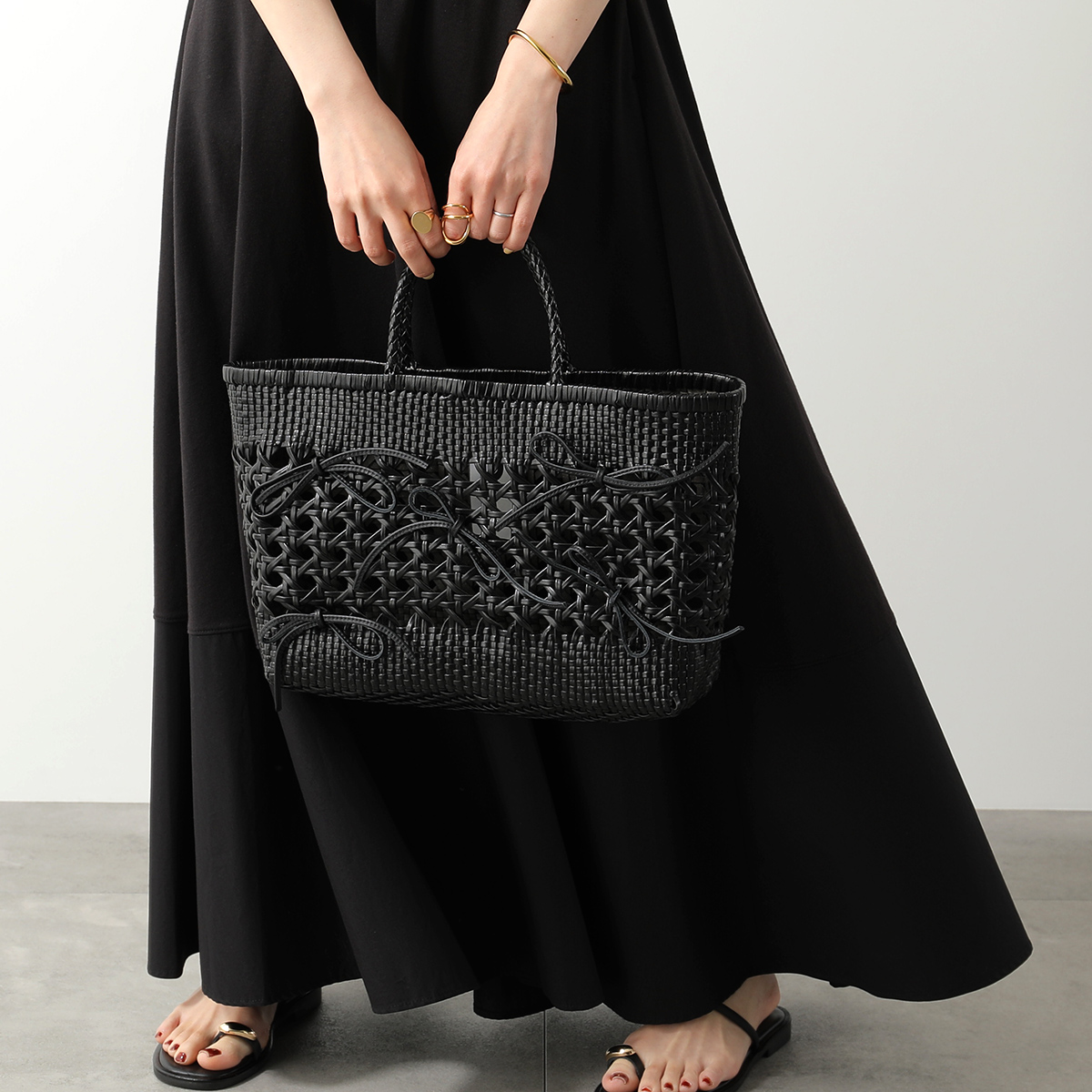 黒　トートバッグ かごバッグ　ハンド OSOI オソイ トートバッグ BISCUIT TOTE BAG レディース かごバッグ