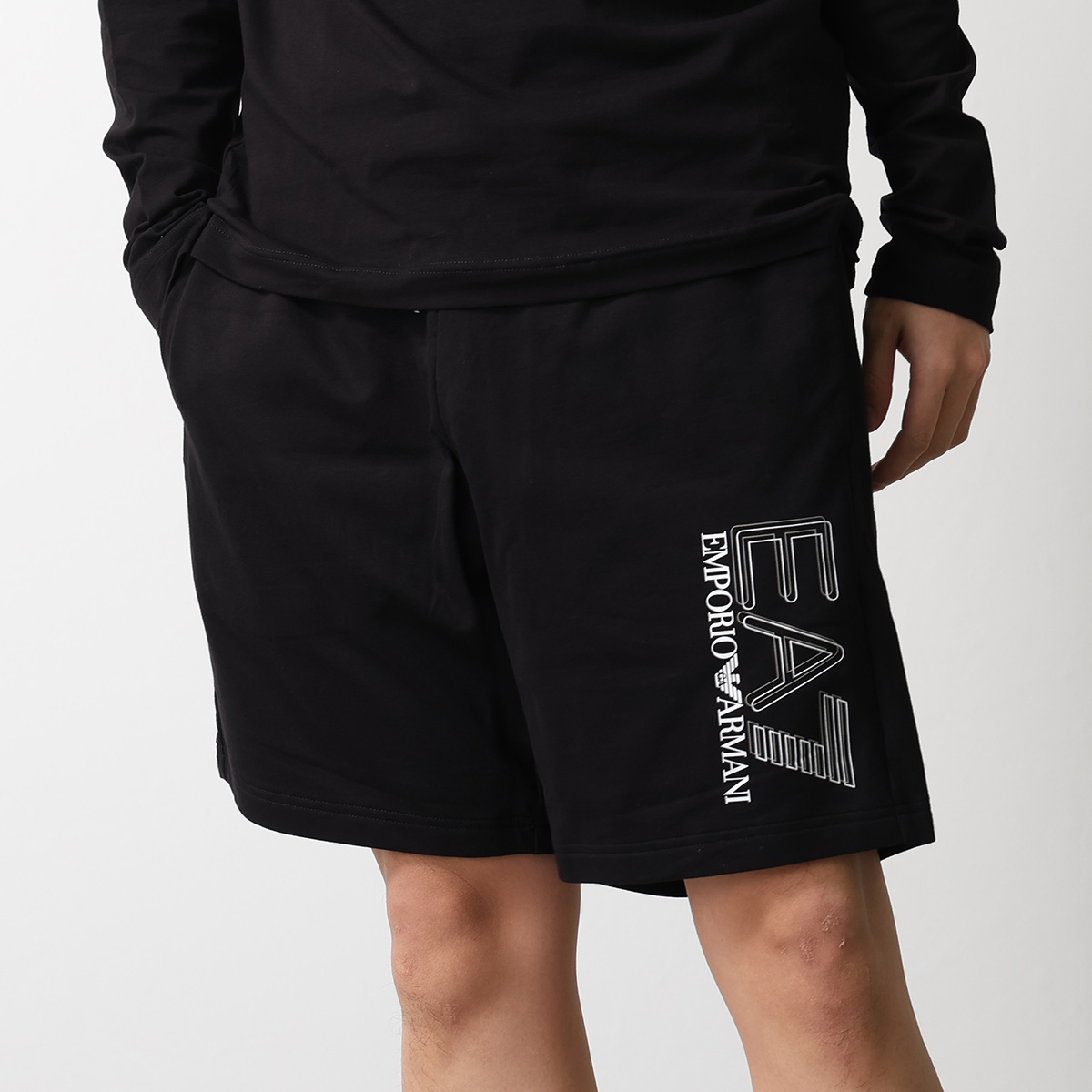 EA7 EMPORIO ARMANI エアセッテ エンポリオアルマーニ ショートパンツ