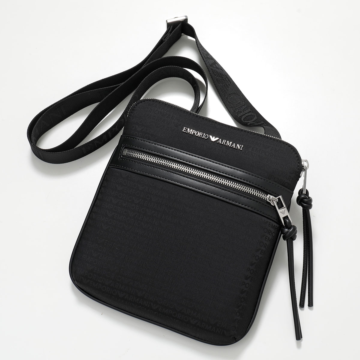 【新品】EMPORIO ARMANI ブラック迷彩 ショルダーバッグ EMPORIO ARMANI エンポリオアルマーニ ショルダーバッグ EM005400