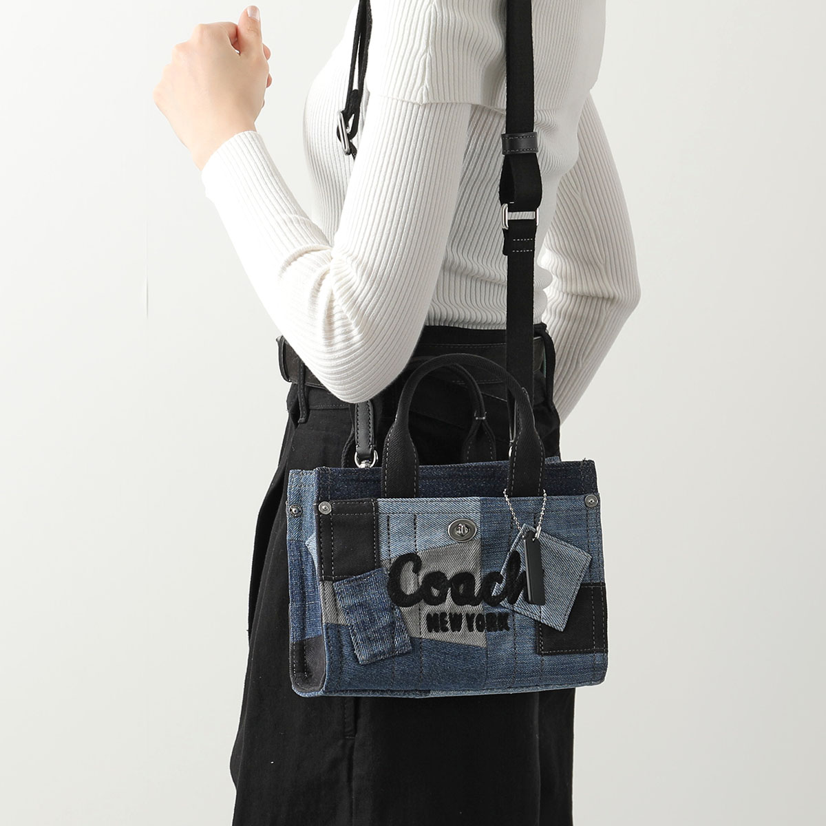 COACH（コーチ） トートバッグ　パッチワークシグネチャー　マルチ 10437 COACH コーチ パッチワーク トートバッグ シグネチャー マルチ - メルカリ