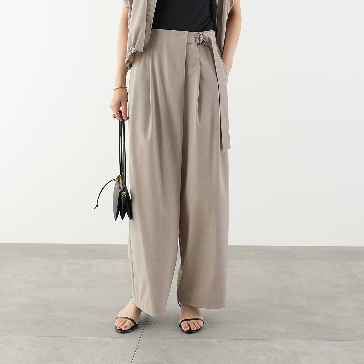 CHIGNON（シニヨン） パンツ 3262-334MK レディース 梳毛調 ベルト付き