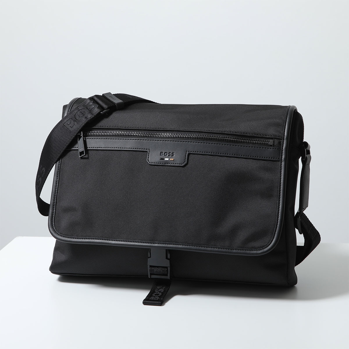 ヒューゴボス（メンズショルダーバッグ）｜バッグ | ファッション の
