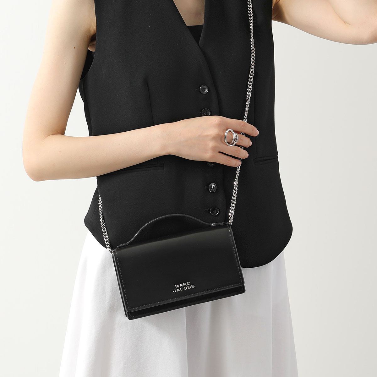 MARC JACOBS マークジェイコブス ショルダーバッグ ザ グラム ミラー ミニ バッグ 2R5SMN030S01 レディース レザー ロゴ チェーン 鞄 001/BLACKの画像