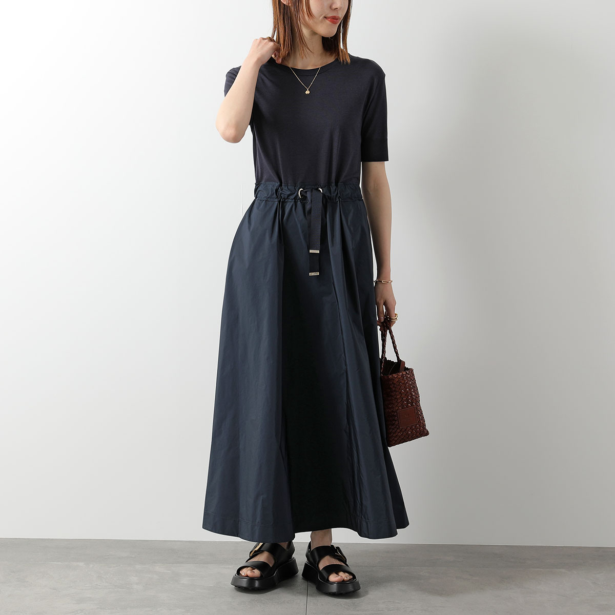 HERNO ヘルノ ワンピース AB000032D 52056 レディース 異素材ミックス ミディ ドレス ニット 半袖 クルーネック Aラインメタルロゴ 9200の画像