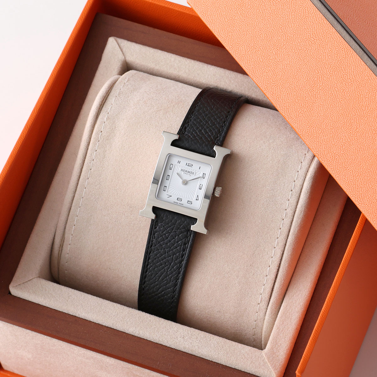 HERMES エルメス 腕時計 Hウォッチ レディース クォーツ 箱付き 美品 HERMES（エルメス） 腕時計 H watch PM 25 mm Hウォッチ W036704WW00