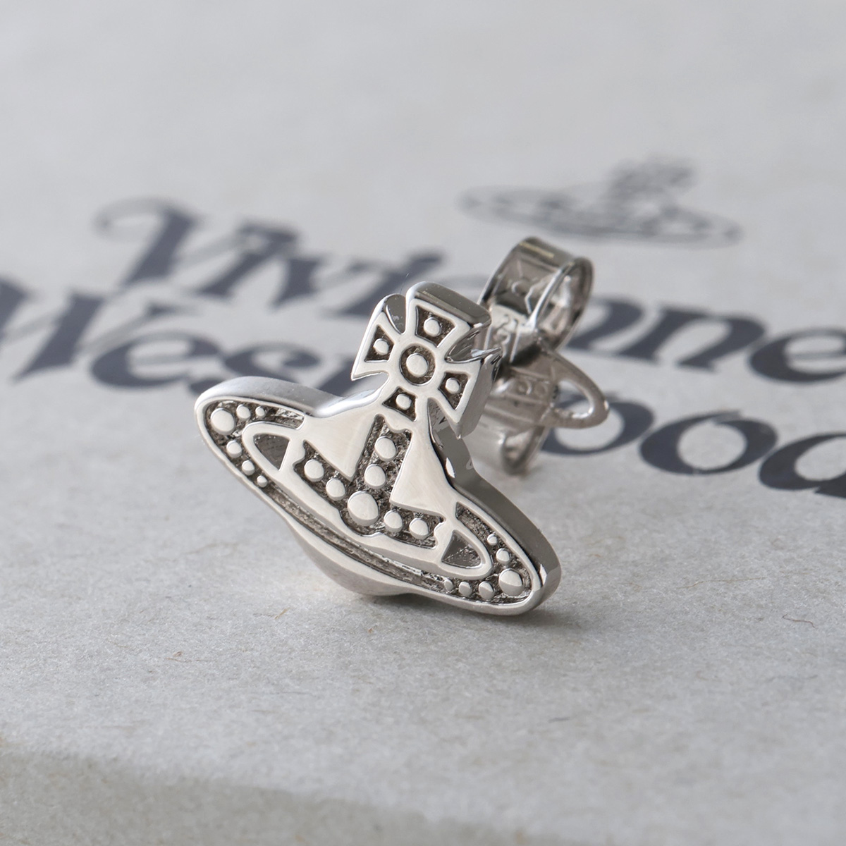 ヴィヴィアン・ウエストウッド　スペード　ビアス Vivienne Westwood（ヴィヴィアンウエストウッド） ピアス 6201038E
