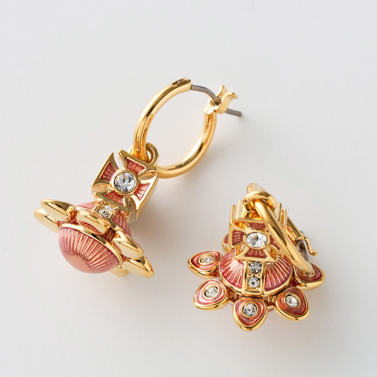Vivienne Westwood（ヴィヴィアンウエストウッド） ピアス CAPUCINE