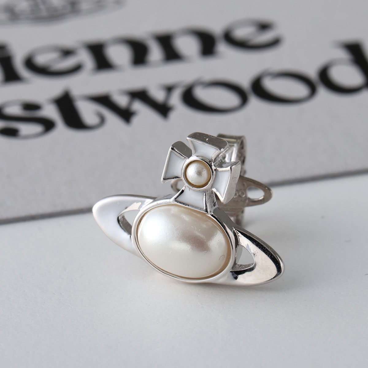 Vivienne Westwood（ヴィヴィアンウエストウッド） ピアス MAN. GABY