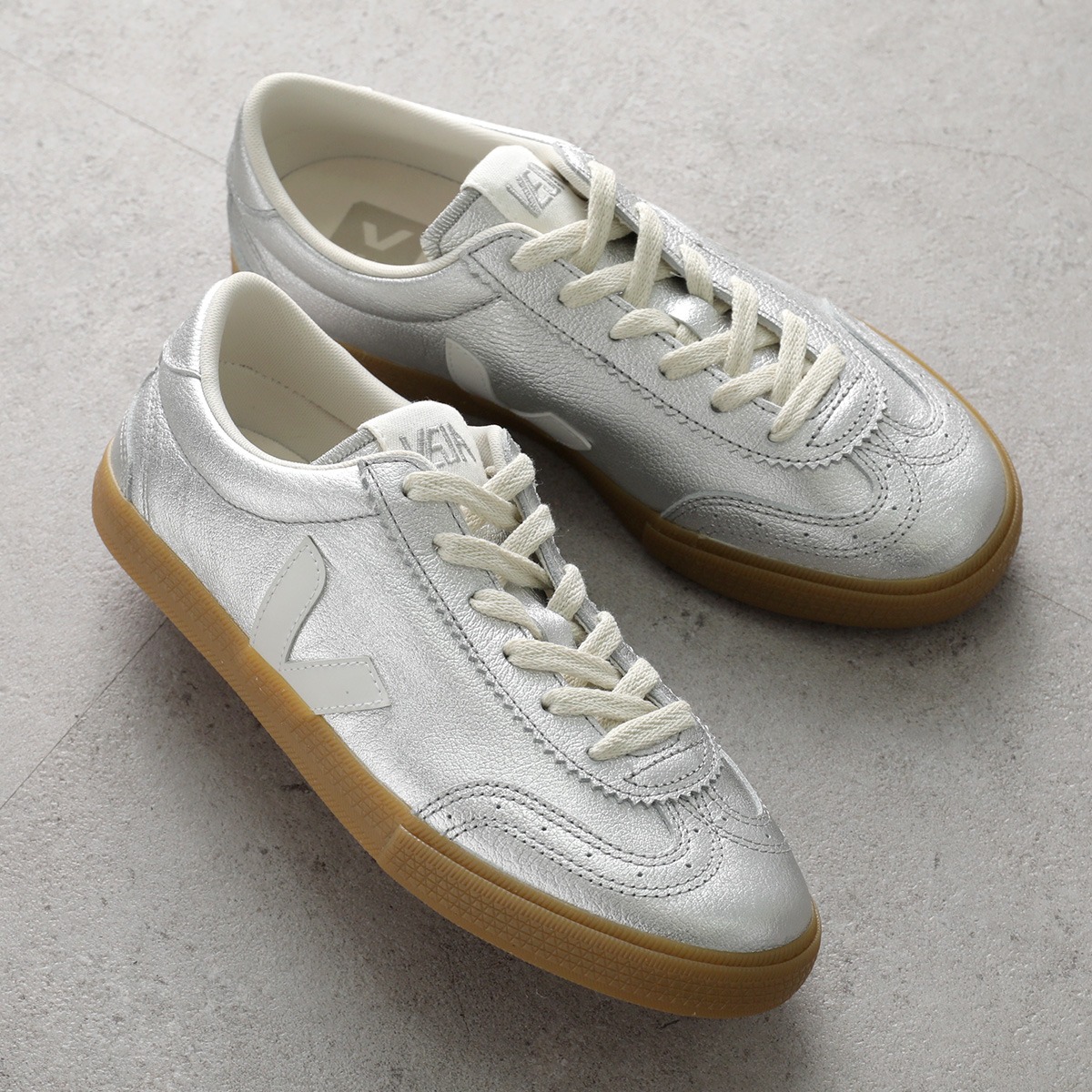 VEJA（ヴェジャ） スニーカー VOLLEY O.T. LEATHER ボレー VO2021666