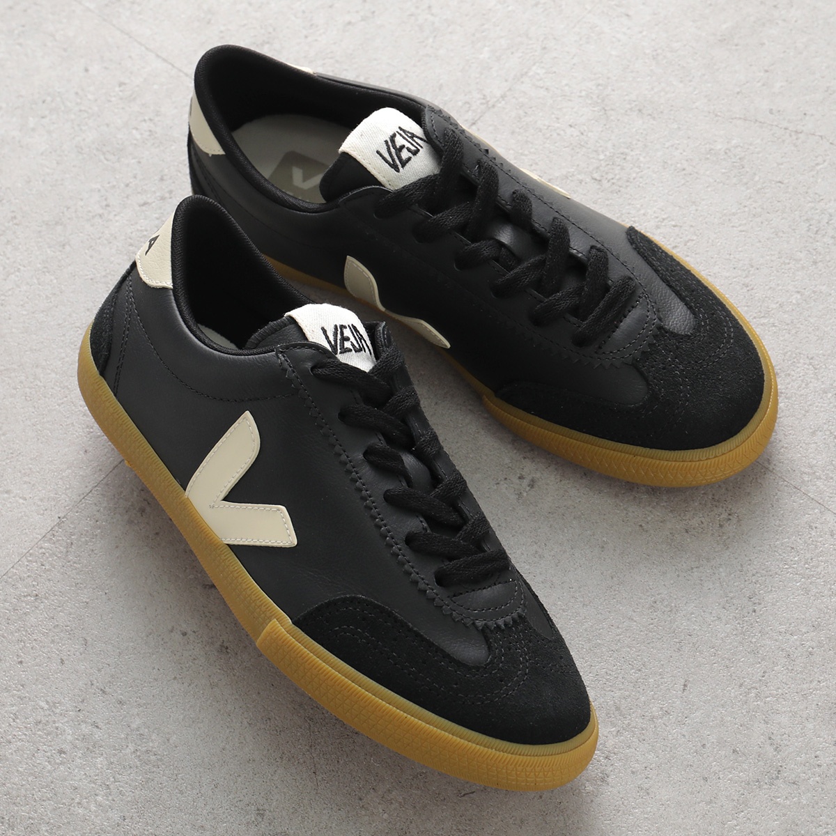【VWZMA-5】V.A.I SEX & RELIGION Lサイズ 黒 VEJA（ヴェジャ） スニーカー VOLLEY O.T. LEATHER ボレー VO2020510
