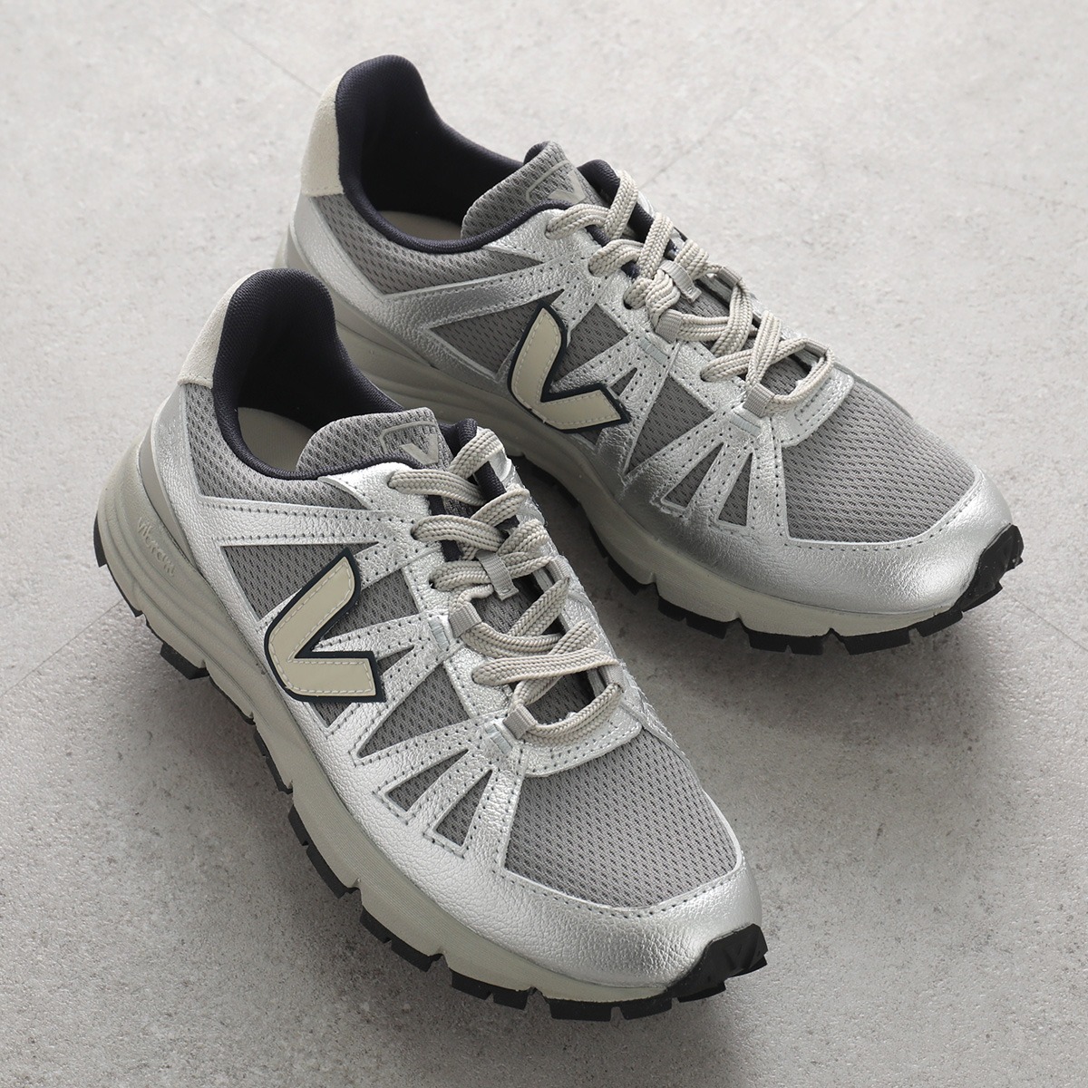 VEJA（ヴェジャ） スニーカー SALAR LT ALVEOMESH サラー ST1820968