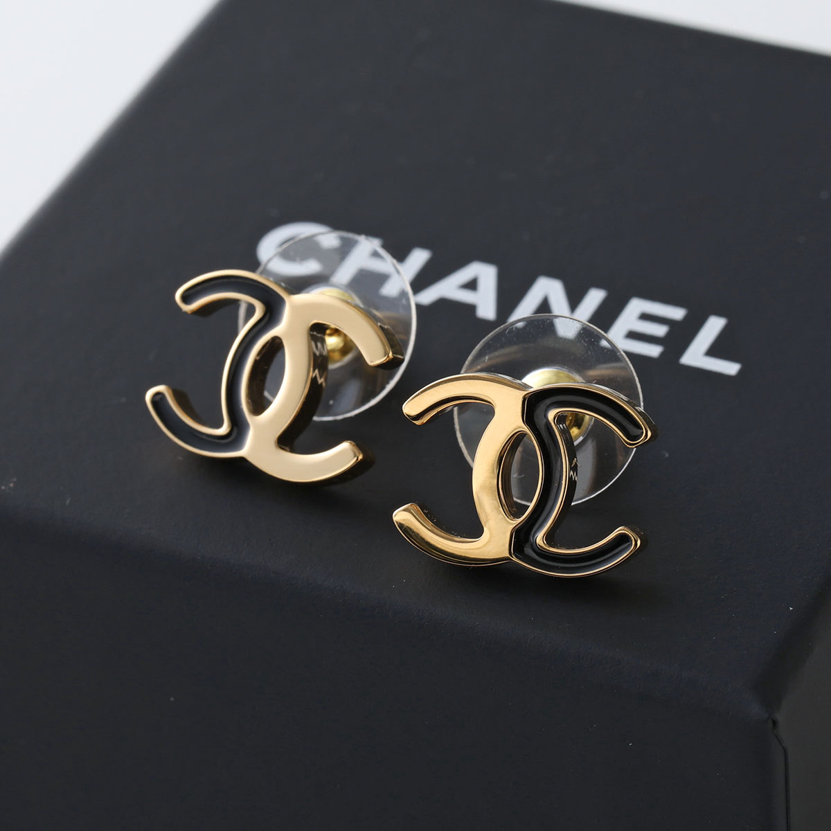 CHANEL シャネル ピアス ABH080 B23490  レディース ココマーク CCマーク メタル スタッドの画像