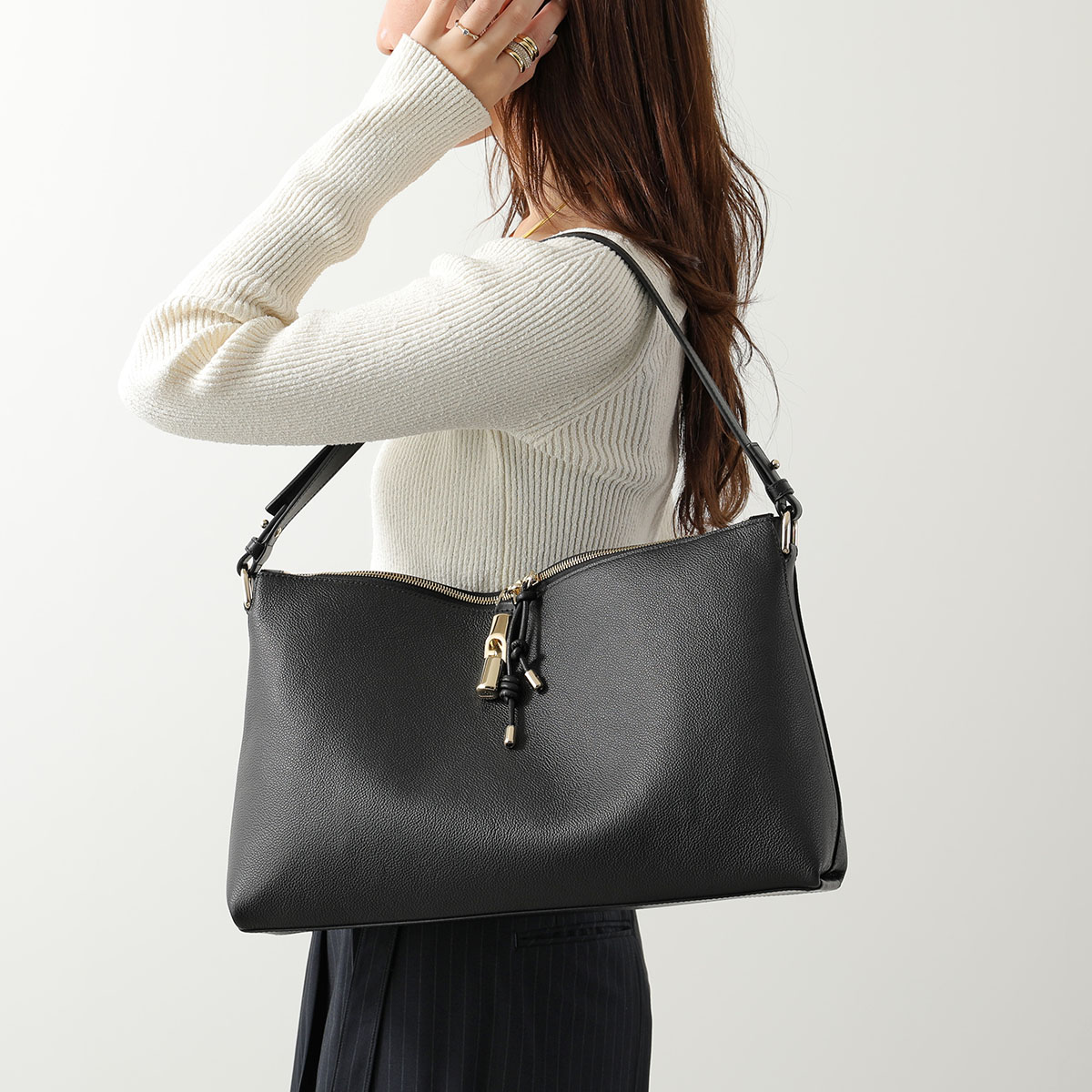 Furla フルラ ショルダーバッグ Debby デビー M WB02006 BX3353 レディース レザー クロスボディ 鞄 WB02006_BX3353_1007_O6000の画像