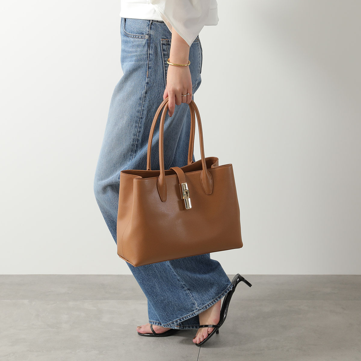 FURLA（フルラ） トートバッグ GOCCIA M TOTE ゴッチャ WB01978 ARE000