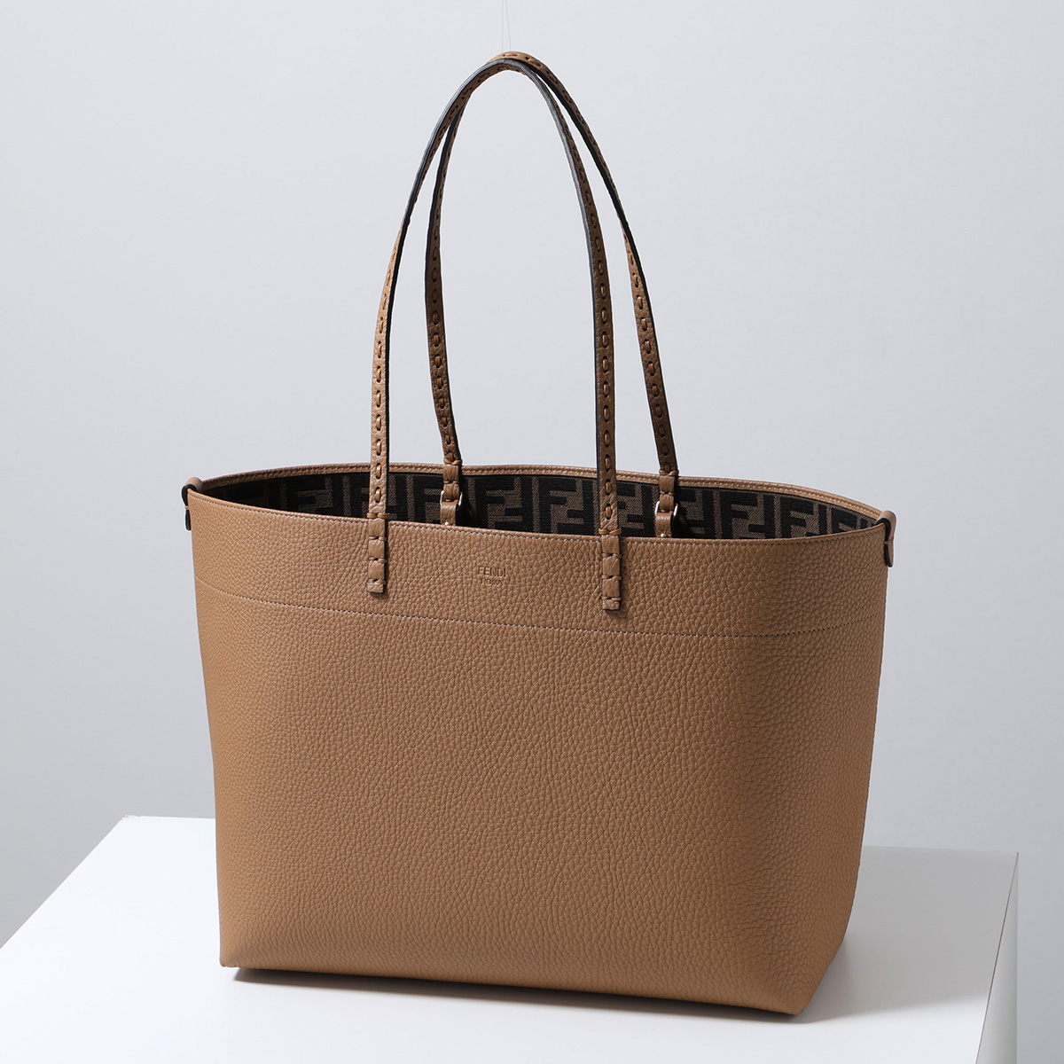 インポートセレクトmusee - FENDI(フェンディ)｜Yahoo!ショッピング
