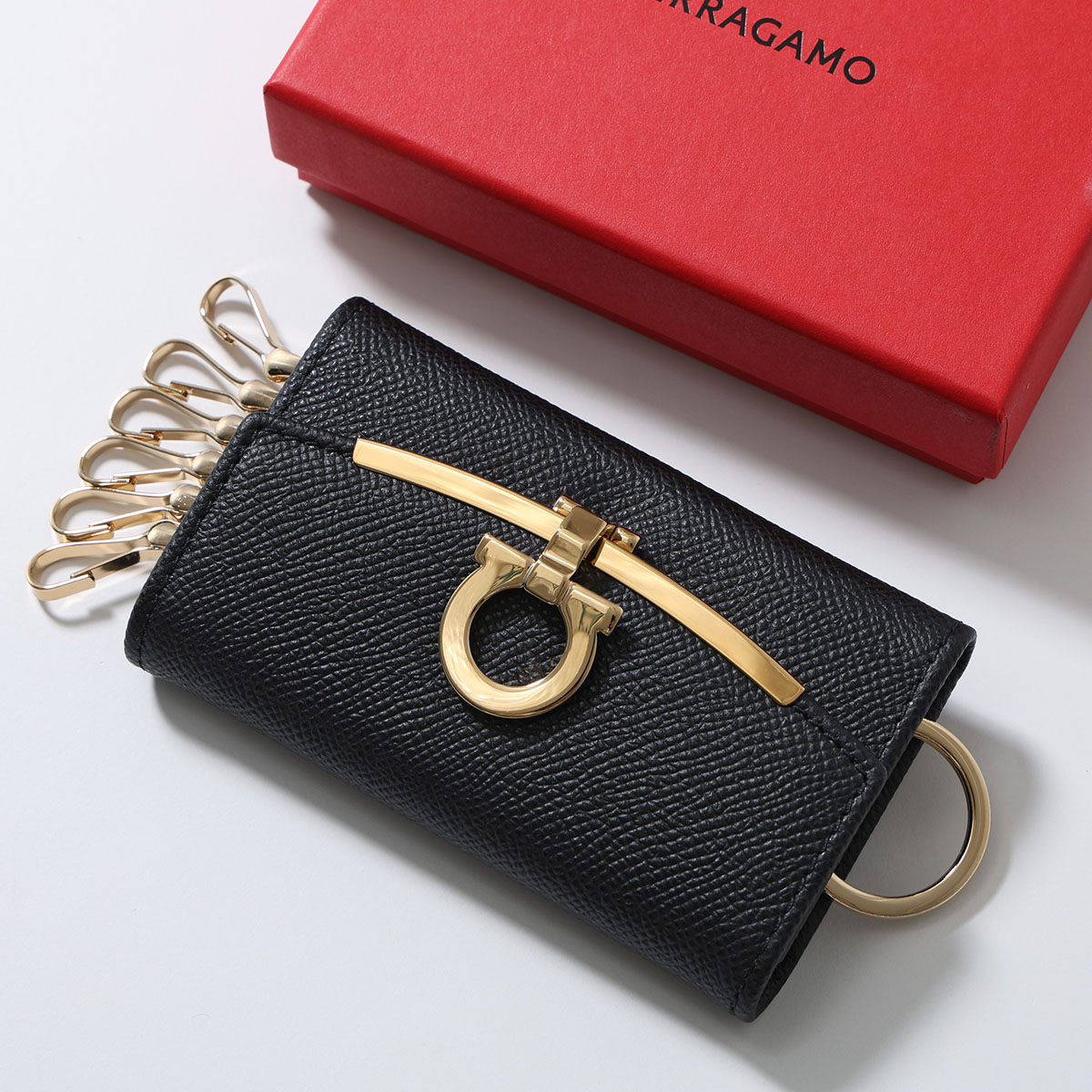 FERRAGAMO フェラガモ キーケース GANCINI ガンチーニ 22D151 レディース レザー キーリング 鍵 6連 NEROの画像