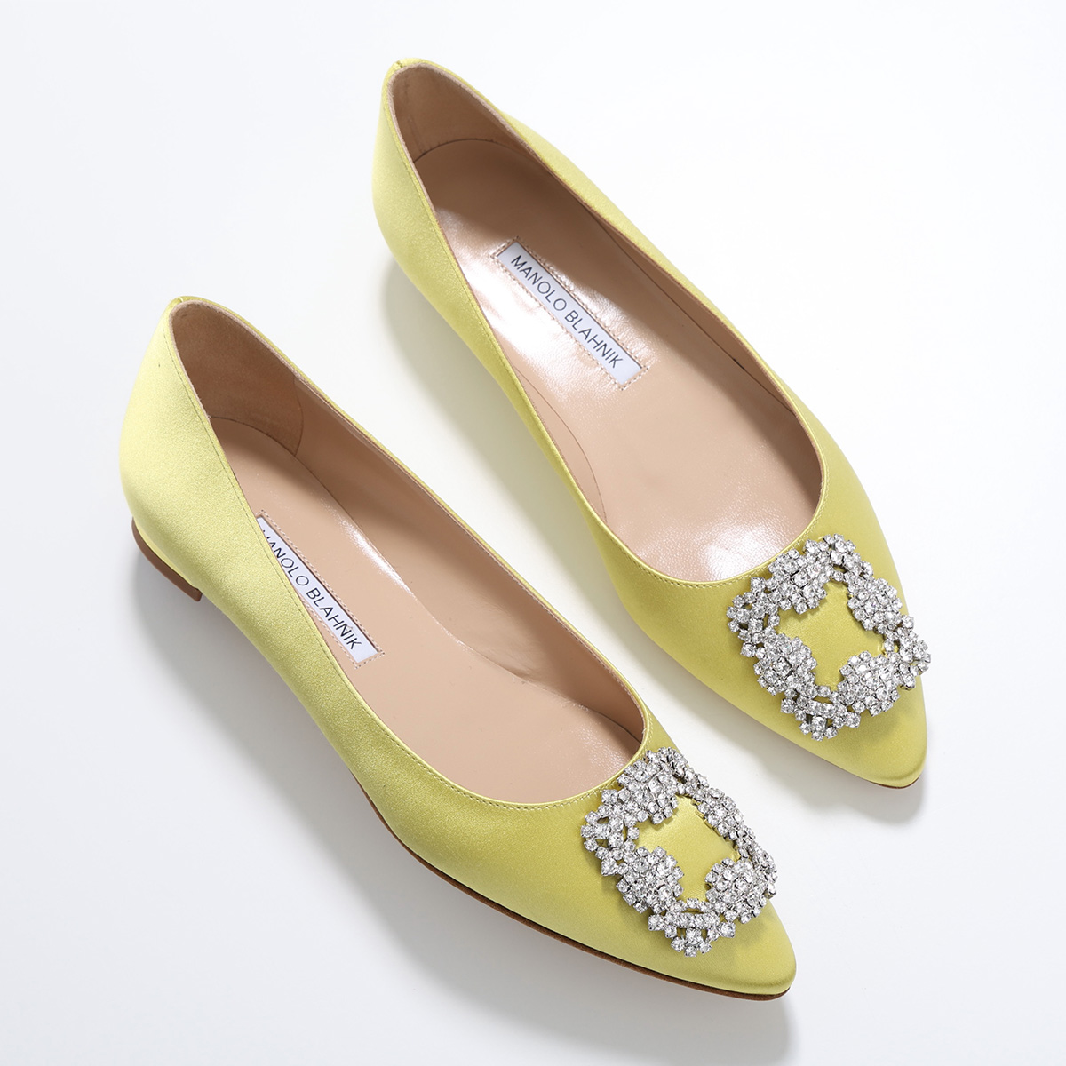 MANOLO BLAHNIK（マノロブラニク） パンプス HANGISIFLAT SATIN 010