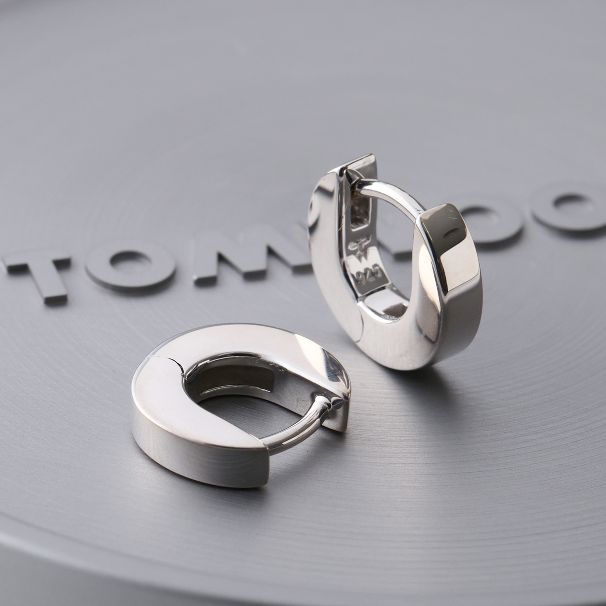 TOMWOOD トムウッド ピアス Beck Huggies ベック ハギーズ 101593 レディース メンズ アクセサリー シルバーの画像