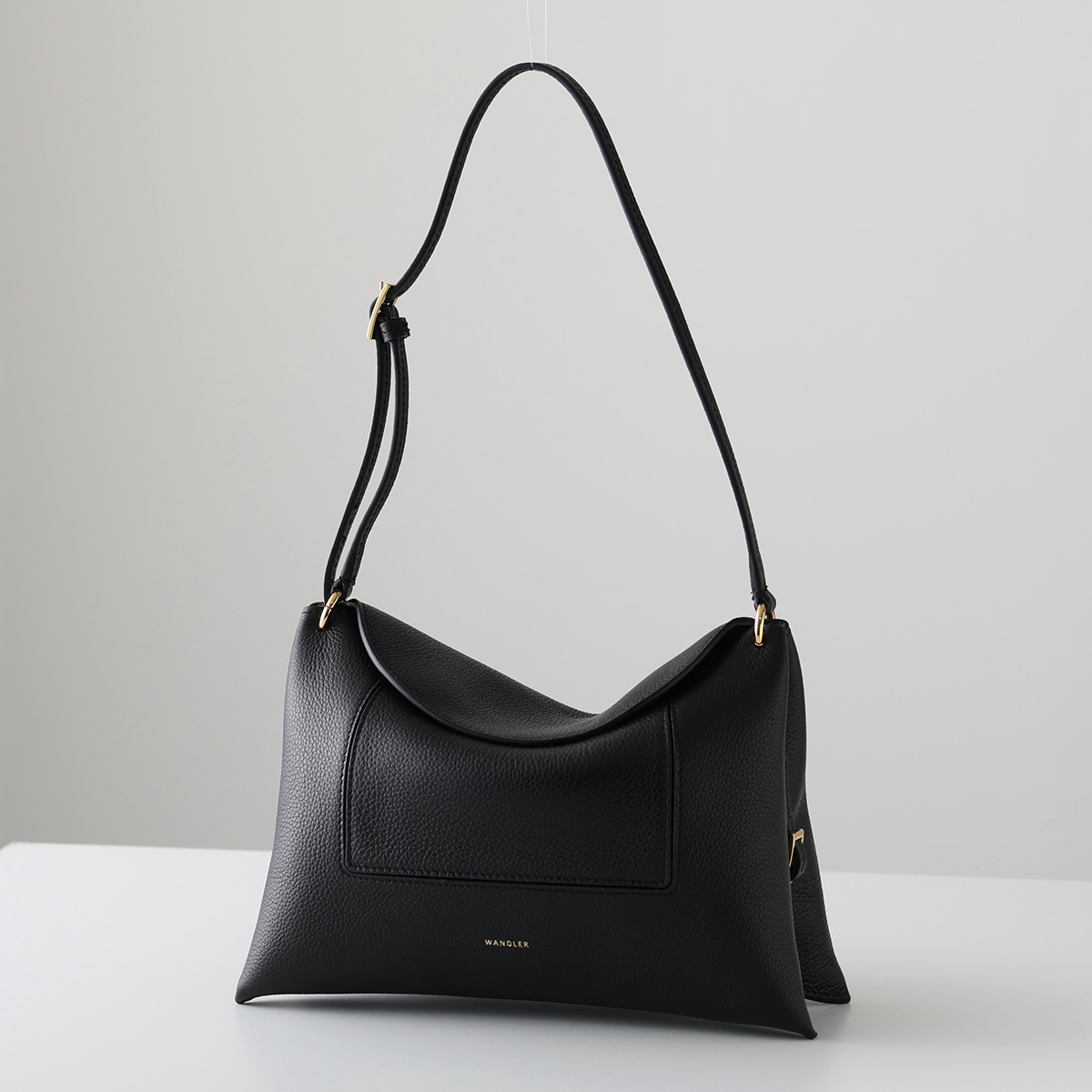 WANDLER　Penelope　ワンドラー　ペネロペ　バッグ 　未使用 WANDLER ワンドラー ショルダーバッグ Penelope Slouch Bag ペネロペ