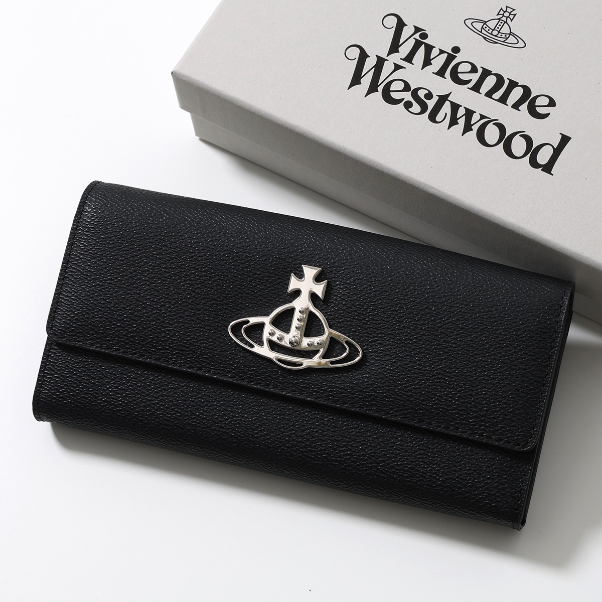 Vivienne Westwood（ヴィヴィアンウエストウッド） 二つ折り長財布