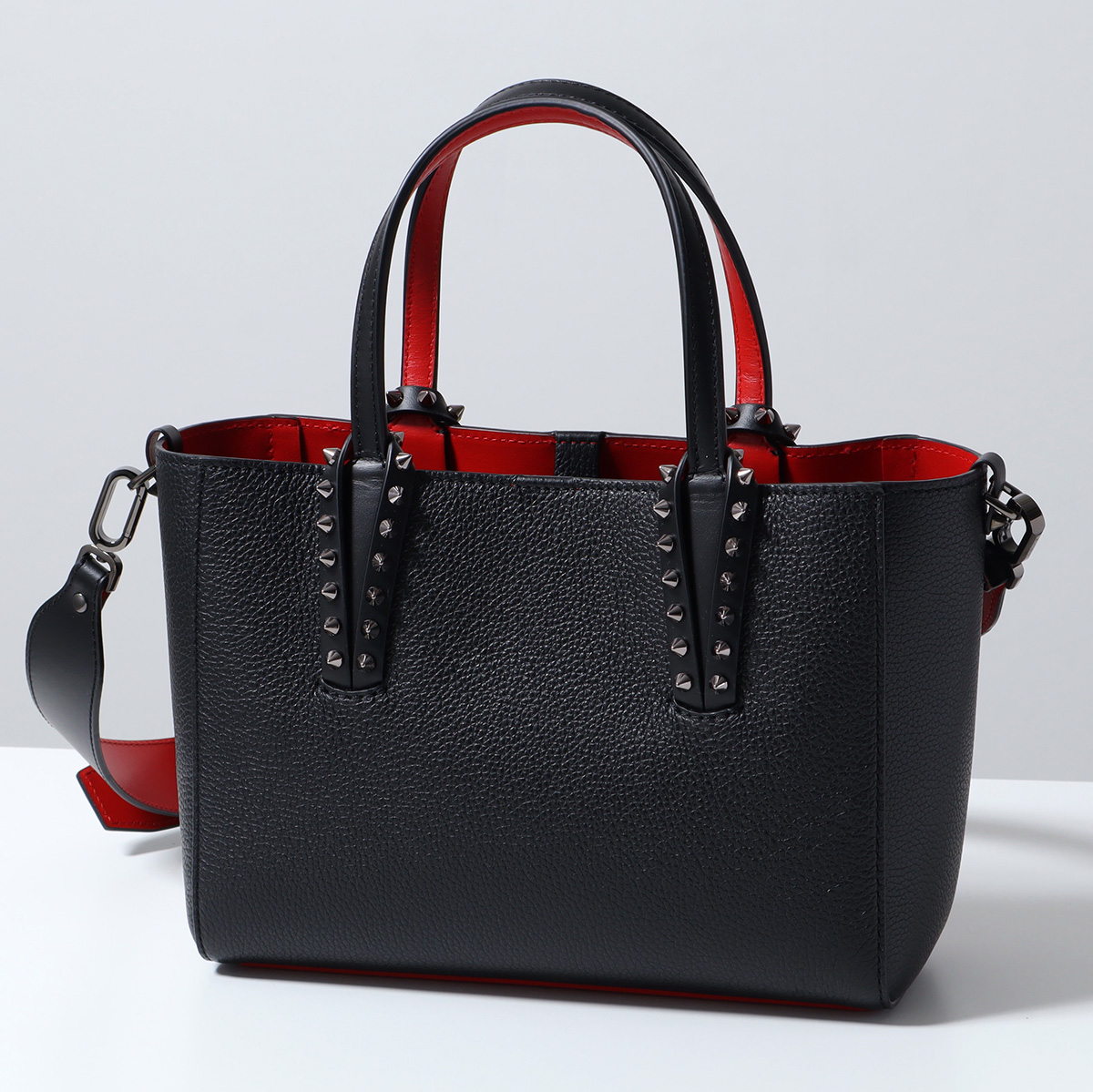 【難あり】Christian Louboutin カバタミニ ショルダーバッグ Christian Louboutin（クリスチャンルブタン） ショルダーバッグ