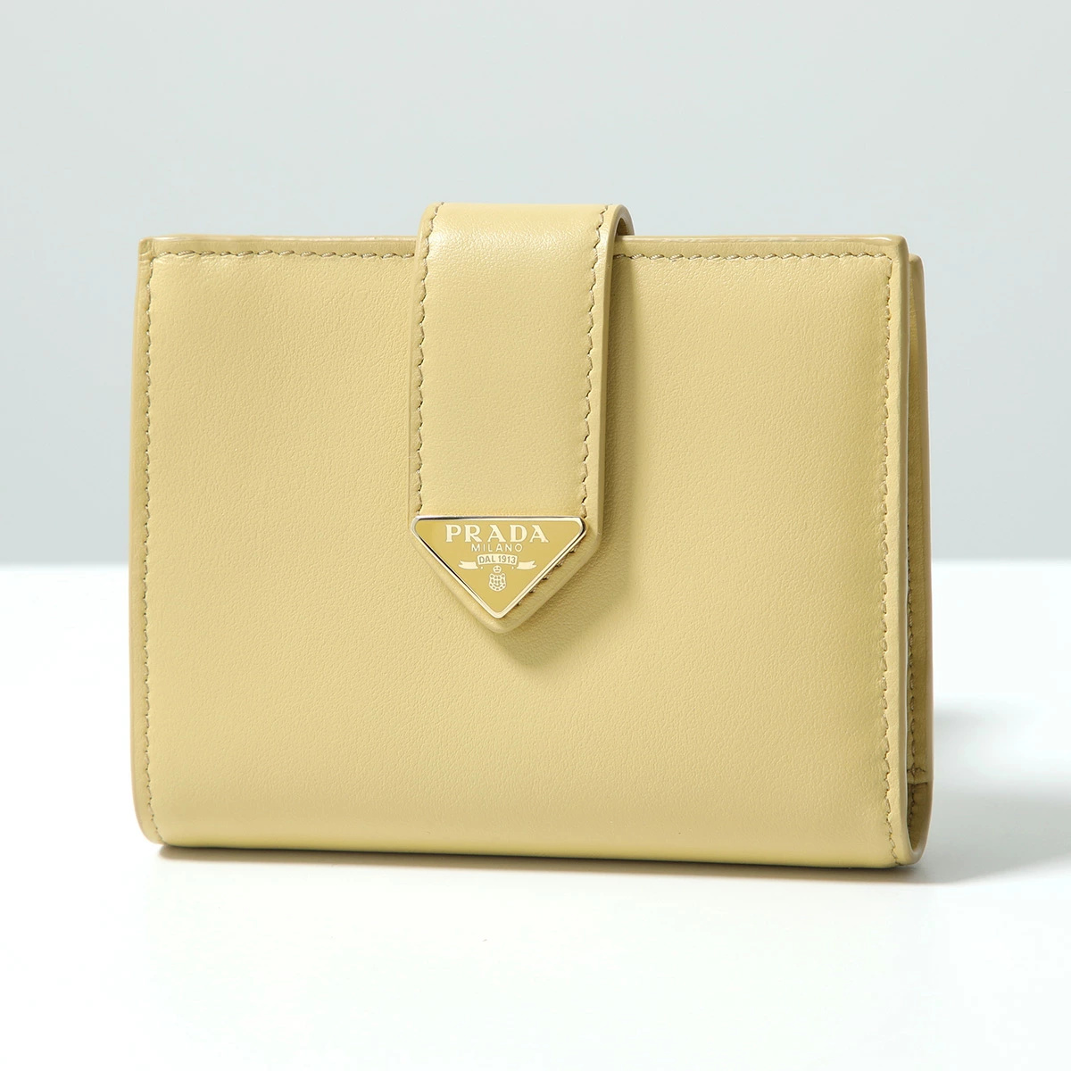 PRADA レディース二つ折り財布｜財布｜ファッション おすすめ人気商品