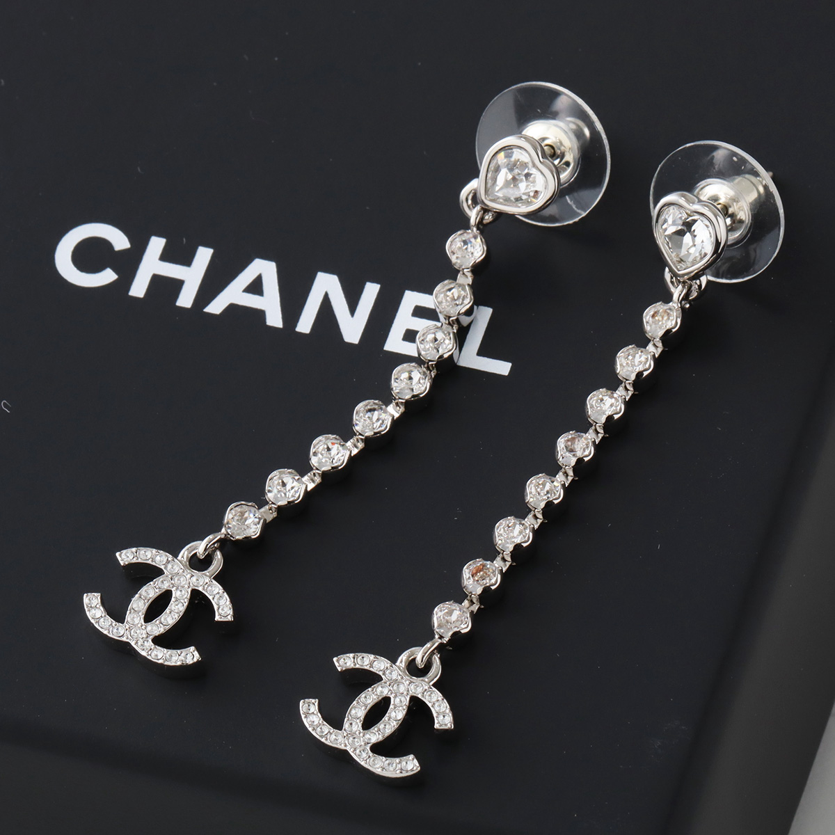 CHANEL シャネル ピアス ABF777 B20579 レディース ココマーク CCマーク スタッド ハート コスチュームジュエリー U0943/シルバ−の画像