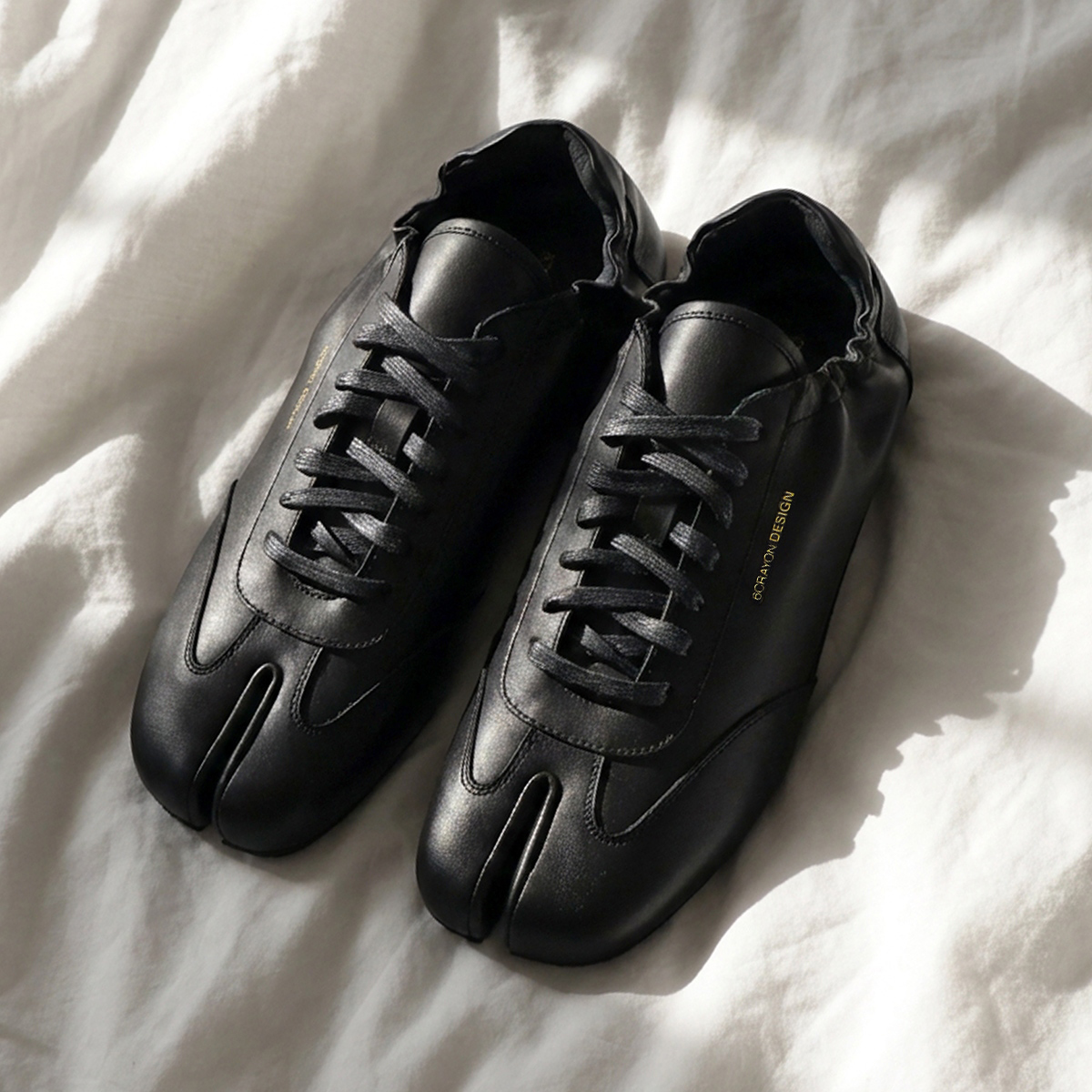6CRAYON シックスクレヨン スニーカー Thin Sole TABI Sneakers in