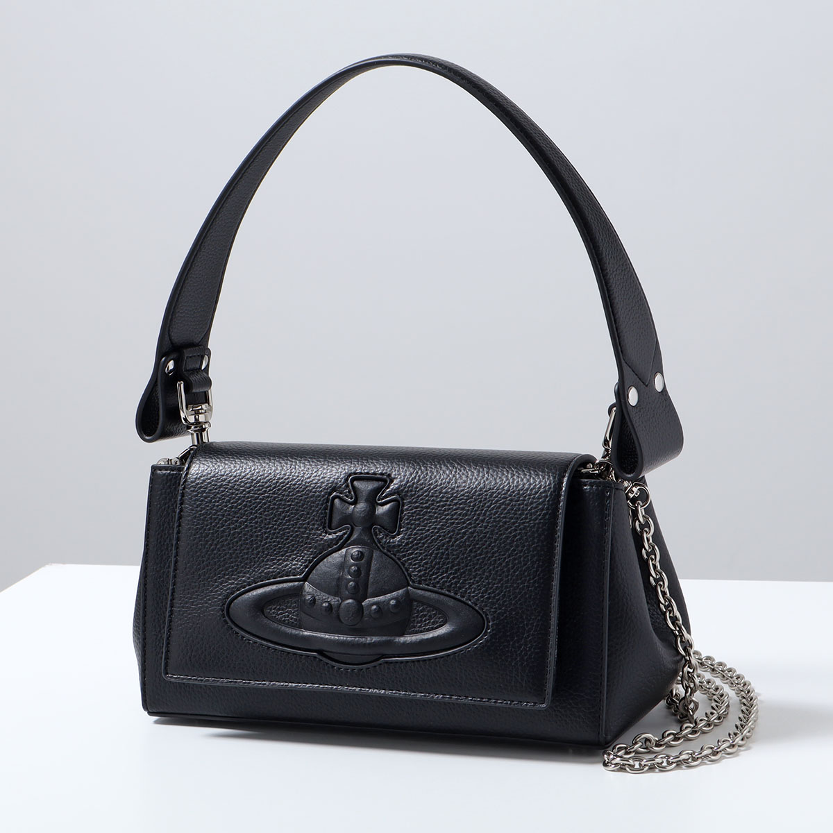 Vivienne Westwood（ヴィヴィアンウエストウッド） ショルダーバッグ