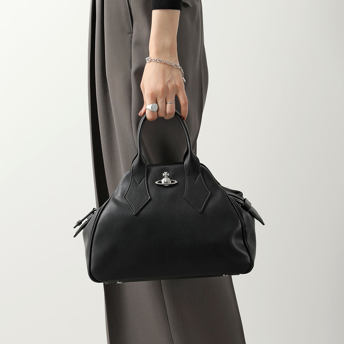 Vivienne Westwood（ヴィヴィアンウエストウッド） ハンドバッグ