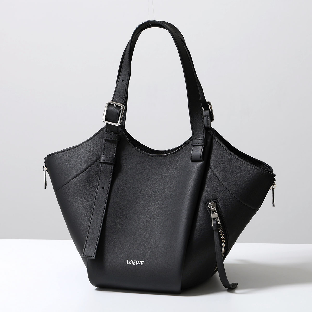 LOEWE　ロエベ　ハンドバッグ　黒 LOEWE（ロエベ） ショルダーバッグ HAMMOCK FLIP ハンモック フリップ