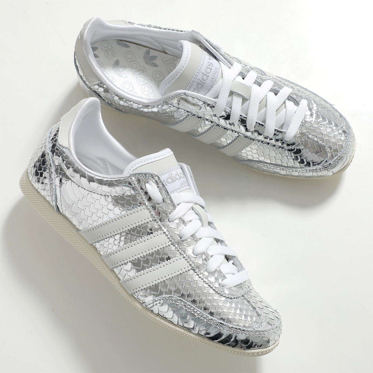 adidas Originals アディダスオリジナルス スニーカー JAPAN W
