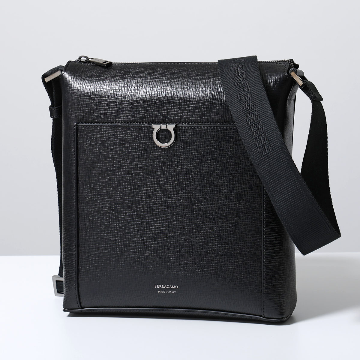 FERRAGAMO（フェラガモ） ショルダーバッグ 241805 786398 メンズ