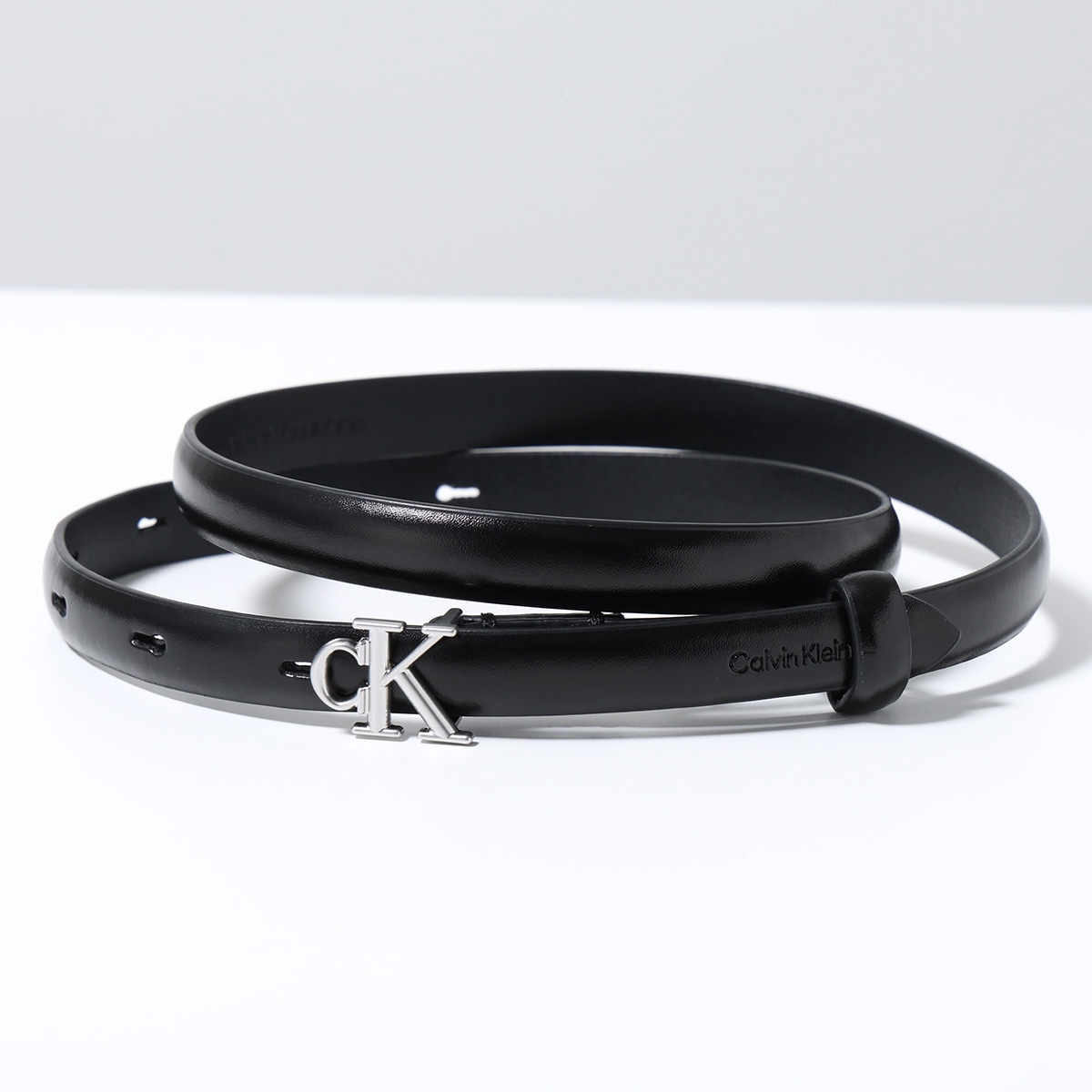 Calvin Klein（カルバン・クライン） ナローベルト ROUND CK BUCKLE