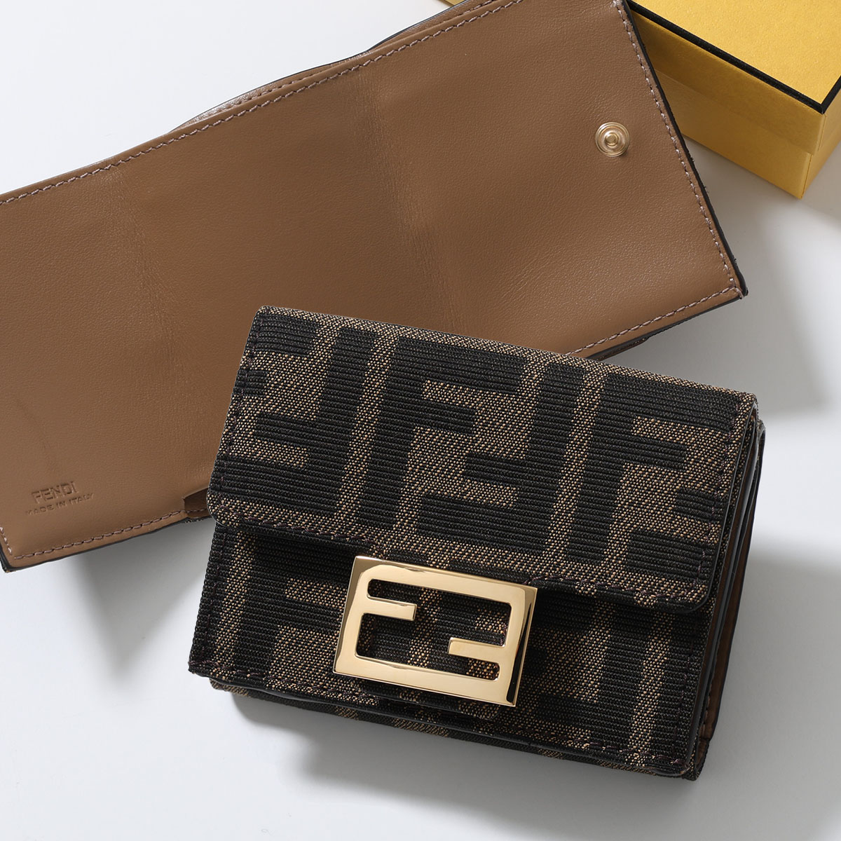 FENDI レディース三つ折財布｜財布｜ファッション おすすめ人気商品