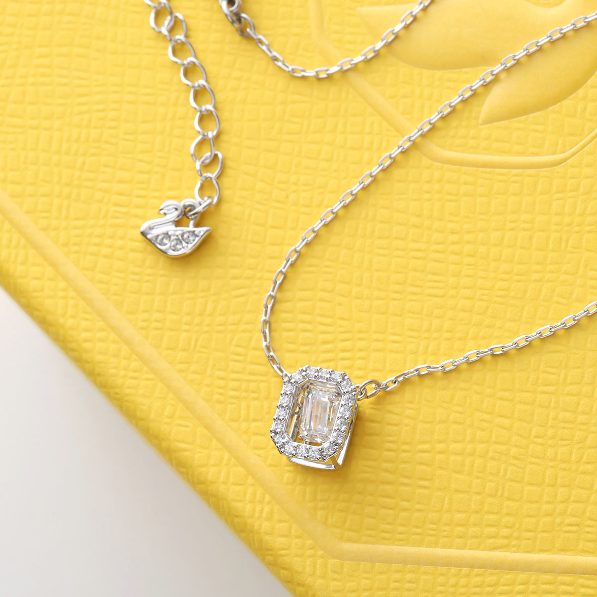 SWAROVSKI（スワロフスキー） ネックレス Una pendant ウナ ペンダント 