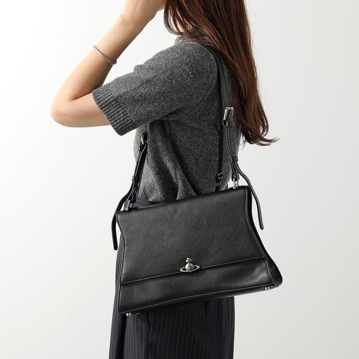 Vivienne Westwood（ヴィヴィアンウエストウッド） ショルダーバッグ