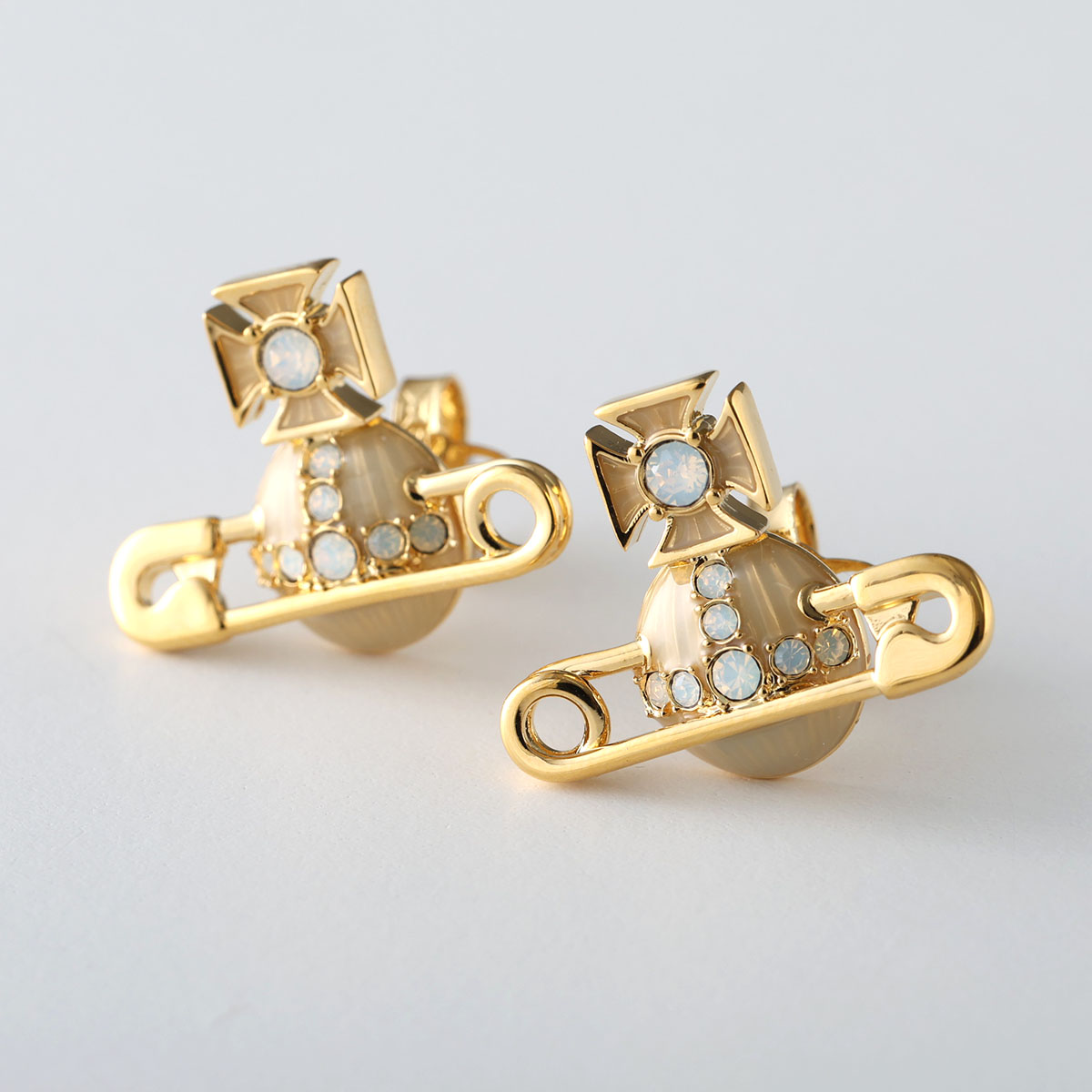 Vivienne Westwood（ヴィヴィアンウエストウッド） ピアス KITTY