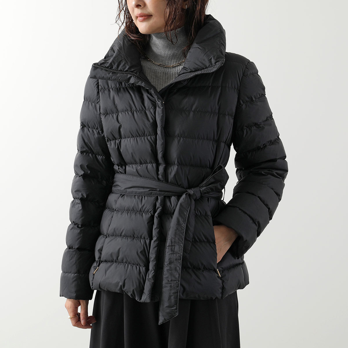 MAXMARA WEEKEND LINE レディースダウンコート、ダウンジャケット