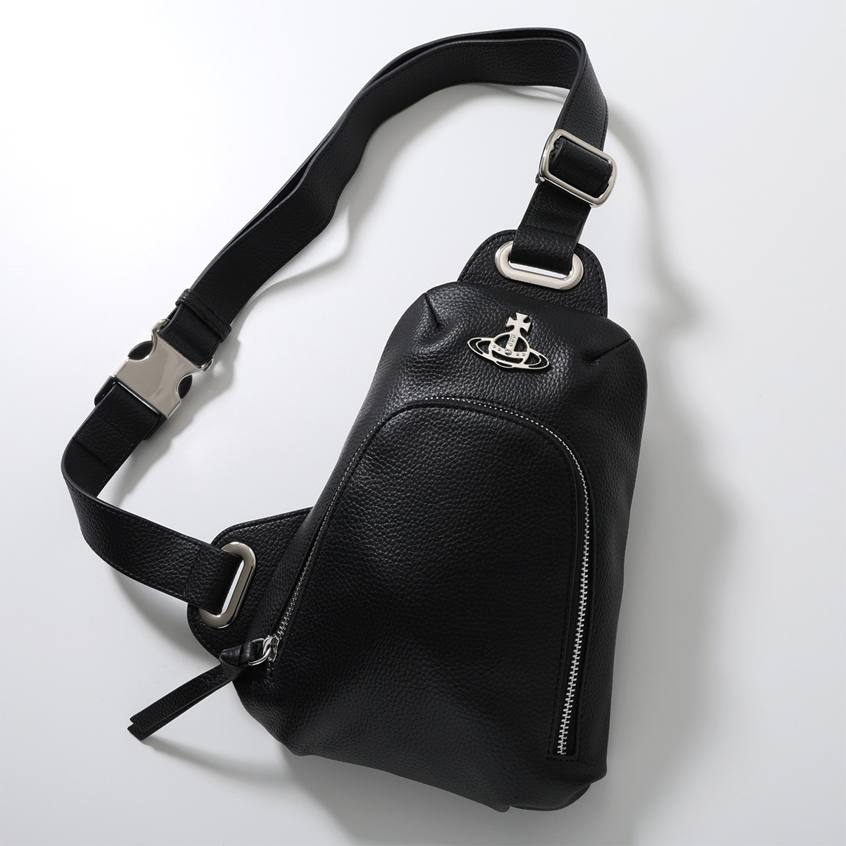 Vivienne Westwood（ヴィヴィアンウエストウッド） ボディバッグ