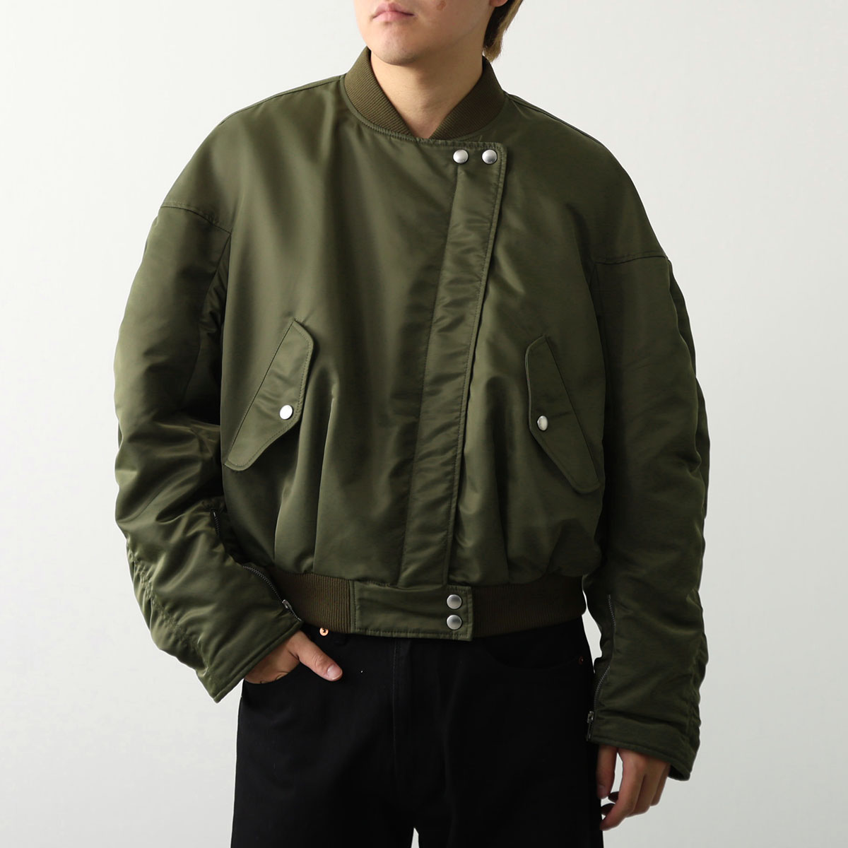 CELINE 23AW ボンバージャケット MA-1 オリーブグレー CELINE（セリーヌ） ボンバージャケット RV19T0P55.02KK メンズ