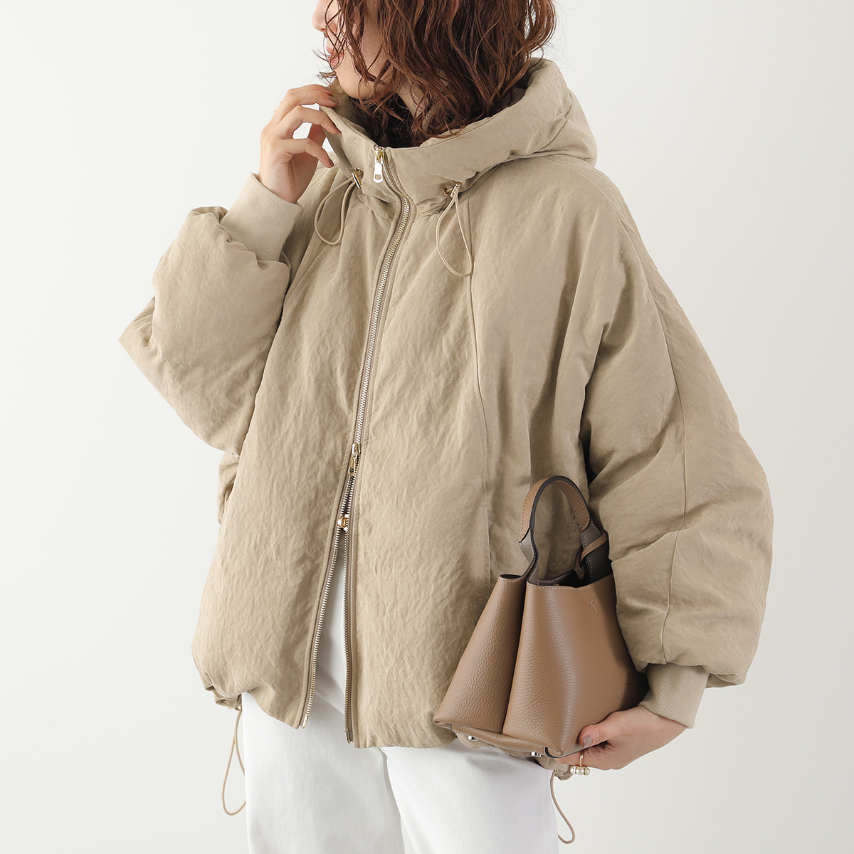 CHIGNON シニヨン パフィブルゾン 4764-002MK レディース ドルマンスリーブ フーディー 中綿ジャケット | CHIGNON | 01
