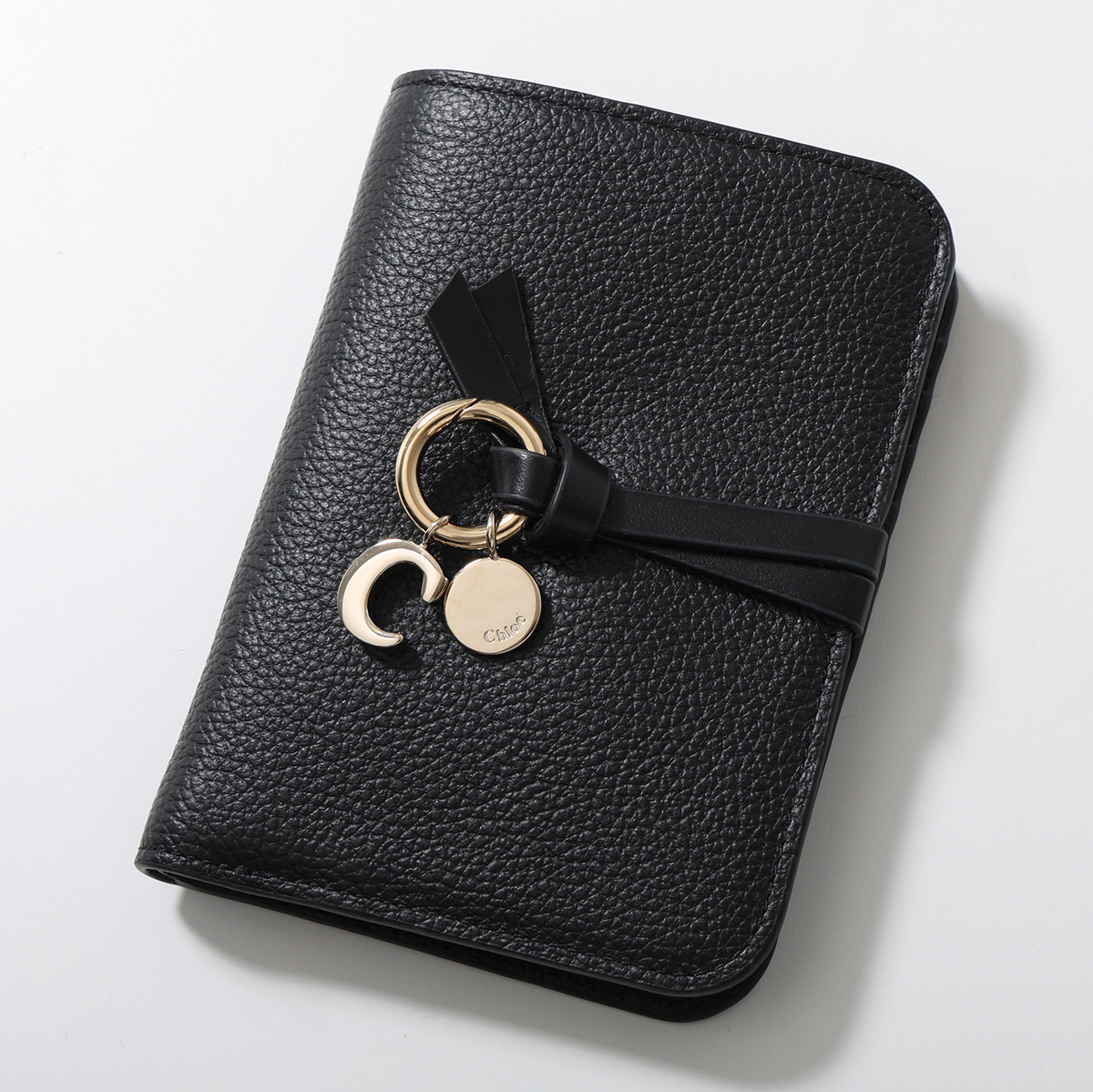 新品　クロエ　 アルファベット スモール トリフォールドウォレット 財布　黒 Chloe（クロエ） 二つ折り財布 ALPHABET アルファベット CH25AP999F57
