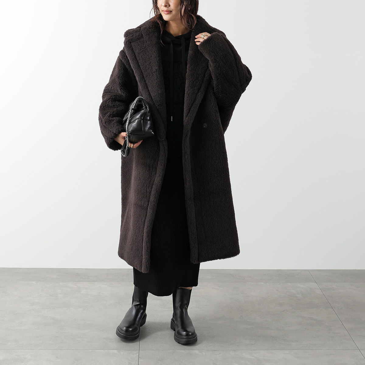美品❣️MICHAEL KORS アンゴラ 100％ Pコート 黒サイズ4 レディーストレンチコート（素材：アンゴラ）｜コート、ジャケット