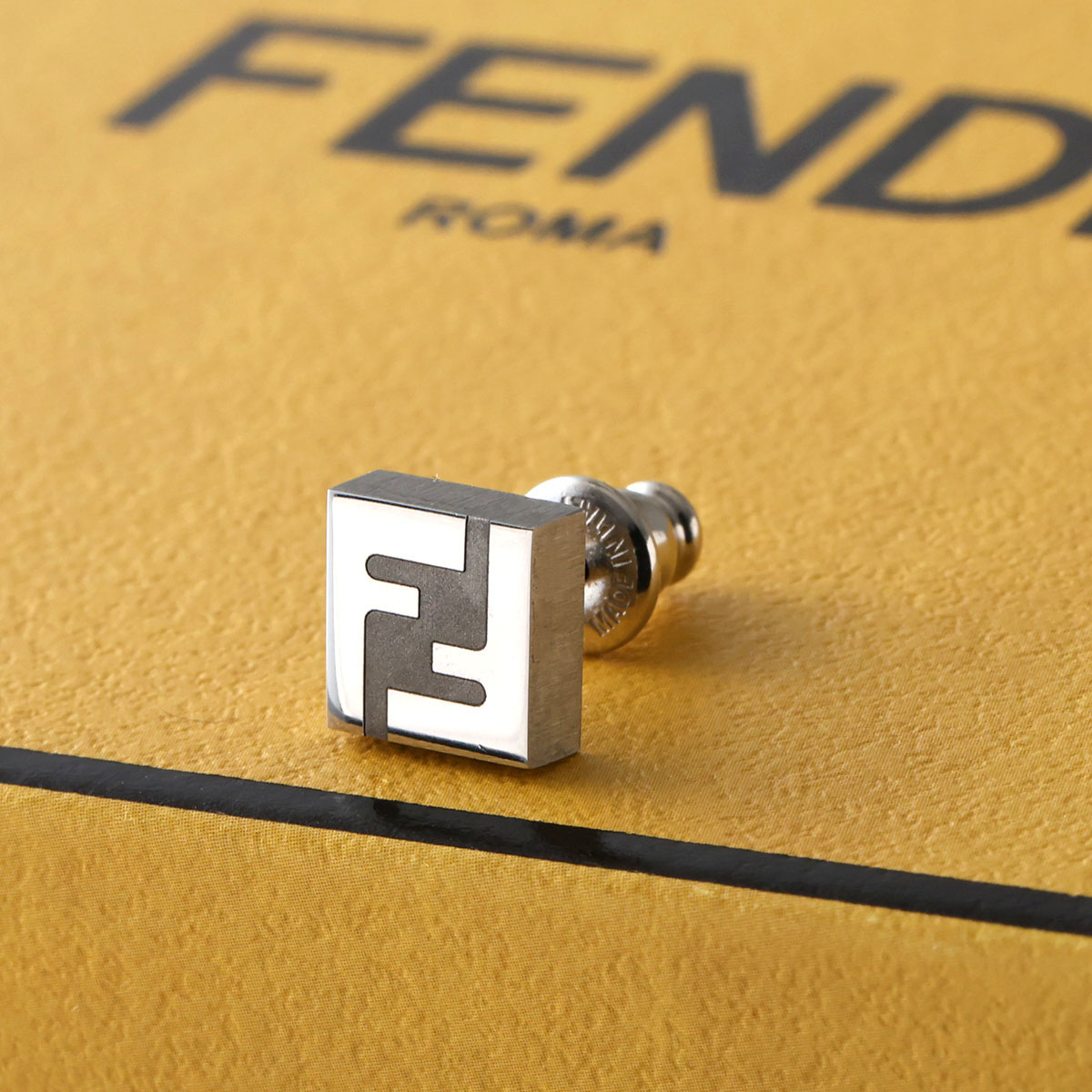 FENDI（フェンディ） スタッドピアス 7AK073 B08J メンズ 片耳販売 FF