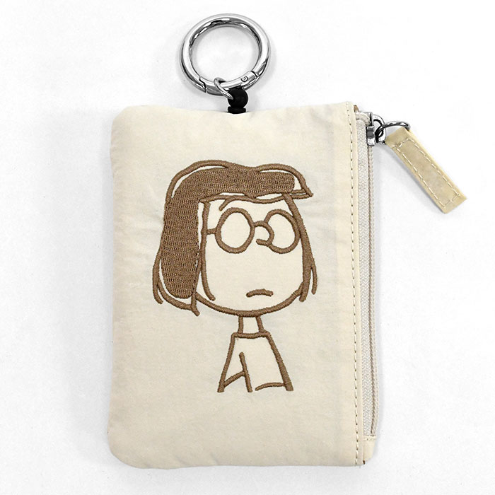 SNOOPY（スヌーピー） 定期入れ パスケース 刺繍 リール付き キーパス