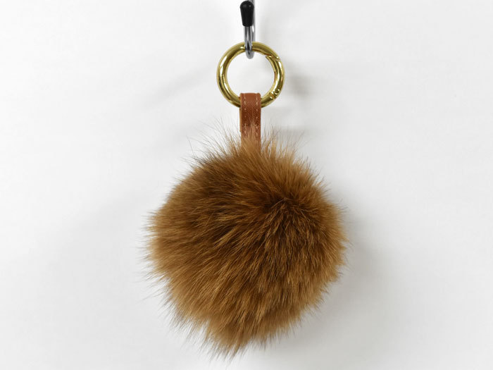 ［極美品］ルイヴィトン　フォクシーポンポン　フォックスファー　バッグチャーム バッグチャーム ファーチャーム リアル フォックス ファー リング