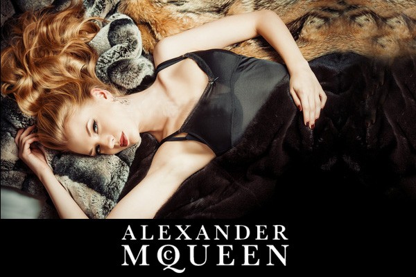 期間限定 レア アレキサンダーマックイーン ストール ブランケット ベッドカバー ALEXANDER McQUEEN(アレキサンダーマックイーン) ストール