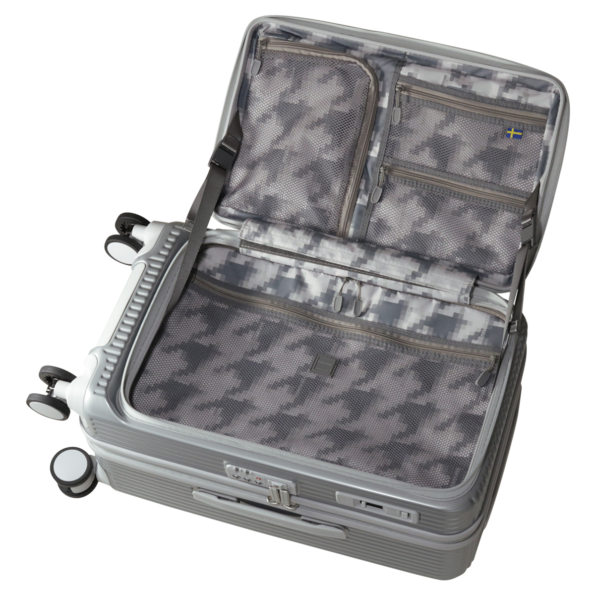 innovator イノベーター　スーツケース　75L 新品未使用 innovator イノベーター スーツケース 45L ドアタイプ 2年保証