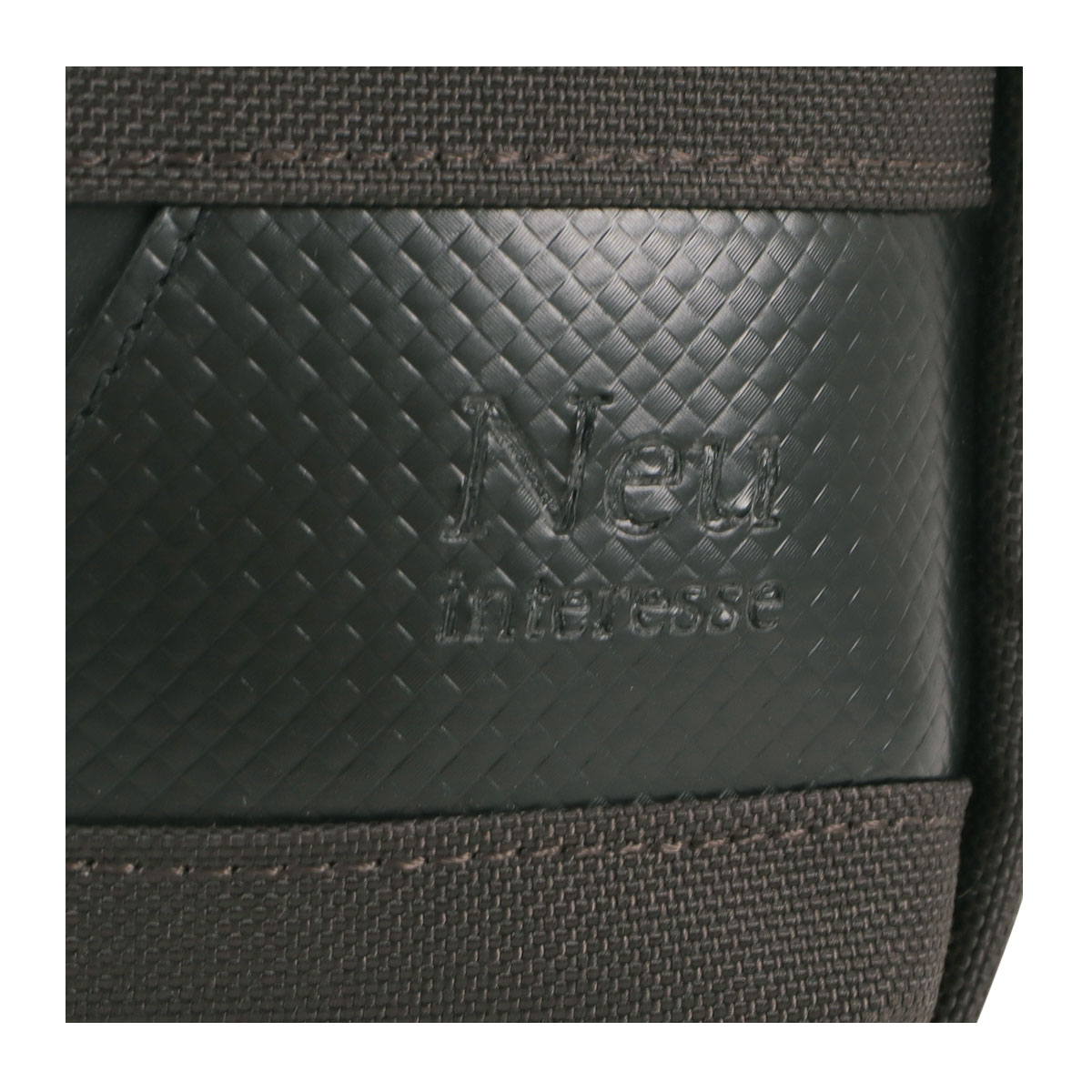 Neu interesse（ノイインテレッセ） ショルダーバッグ 縦型 メンズ